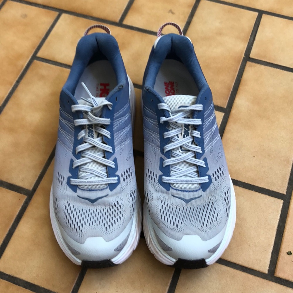 Hoka Clifton 6